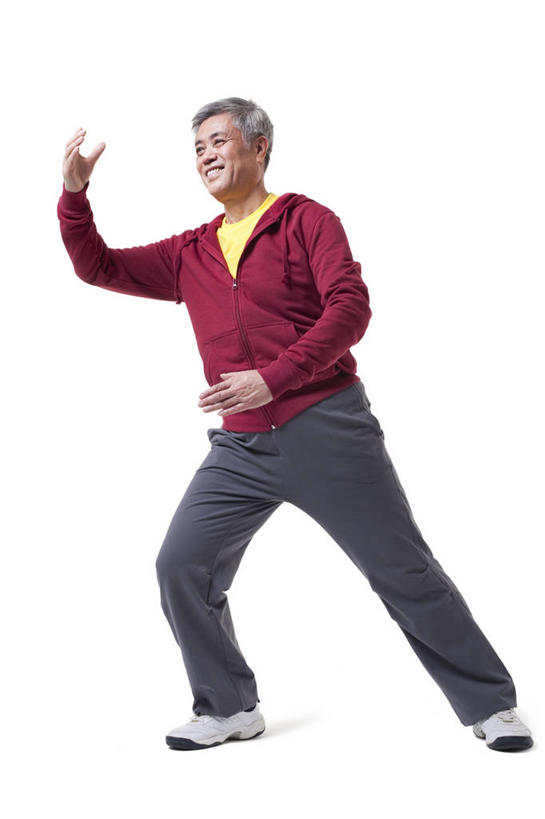 东方人,成年人,老年人,一个人,竖图,白色背景,正面,运动服,快乐,武术,中国,亚洲,放松,太极,享乐,东亚,老年男性,男人,男性,亚洲人,中国人,彩图,影棚拍摄