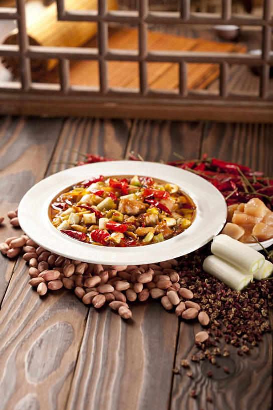 无人,竖图,桌子,花生,辣椒,静物,中国,亚洲,葱,鸡肉,美味,食品,传统,饮食,摄影,膳食,中国文化,东亚,白肉,主菜,四川菜,彩图,传统文化,麻椒,成分,宫爆鸡丁