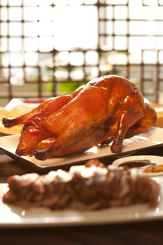烤鸭,无人,竖图,桌子,静物,北京,中国,亚洲,肉,美味,食品,传统,鸭肉,肉类,饮食,摄影,风格,膳食,中国文化,肉食,东亚,北京烤鸭,主菜,彩图,传统文化