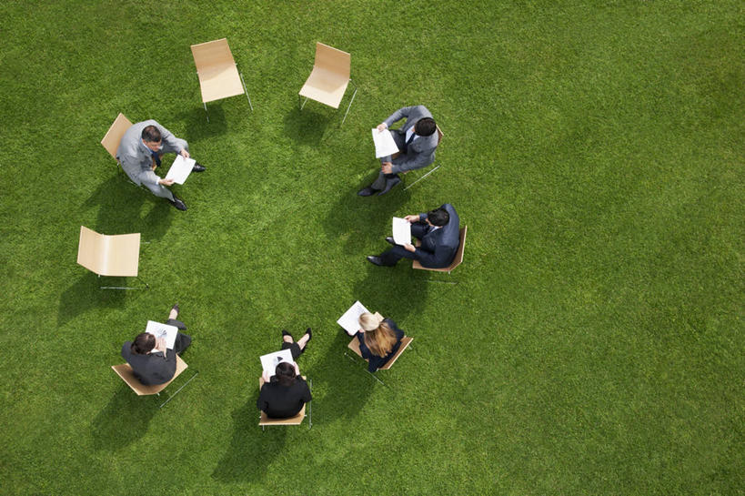 西方人,同事,商务人士,商务男性,商务女性,横图,室外,白天,正面,衬衫,成功,合作,团队,集体,信心,欧洲,欧洲人,套装,队伍,领导,成就,商务装,合伙,领袖,工薪阶层,白种人,白领,上班族,彩图,全身,衬衣