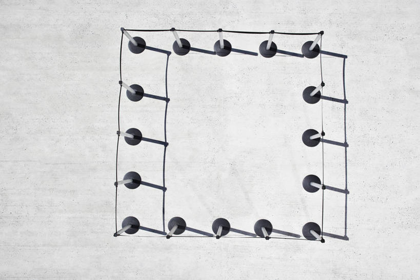 无人,横图,俯视,室外,白天,阴影,光线,图形,影子,正方形,几何,分开,阳光,隔断,隔离带,隔离,数学,间隔,断绝,隔开,屏蔽,屏绝,远离,中断,阻遏,阻隔,彩图,高角度拍摄,几何图形,平面图形,正四边形,栏杆座,一米线