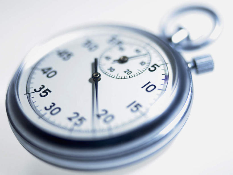 无人,横图,俯视,室内,特写,白天,白色背景,桌面,桌子,静物,计时器,阴影,朦胧,模糊,时间,反射,木制,标志,数字,文字,影子,字符,计时,标识,秒表,一个,木制品,摄影,阿拉伯数字,影棚,单个,定时器,准确,精准,彩图,高角度拍摄,影棚拍摄,拍摄