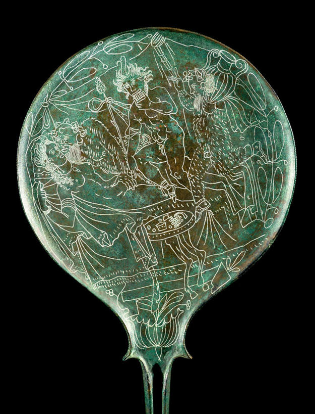 无人,竖图,室内,特写,白天,正面,化妆,美容,镜子,黑色背景,花纹,装饰,反射,一个,化妆镜,单个,华丽,修饰,点缀,镜像,镜面,光学,衬托,美观,雅致,雅观,彩图