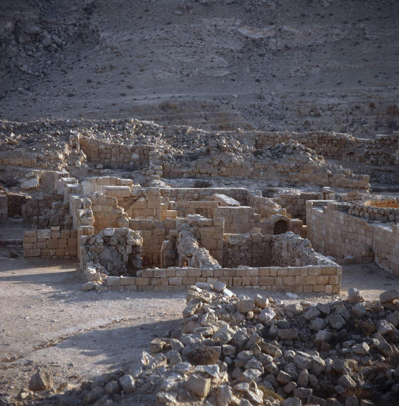 无人,竖图,俯视,室外,白天,旅游,度假,石头,名胜古迹,标志建筑,地标,建筑,以色列,亚洲,阴影,遗迹,光线,石子,影子,城镇,古迹,文物,娱乐,建设,古建筑,遗址,阳光,享受,休闲,墓地,旅游胜地,放松,坟墓,陵墓,西亚,坟场,古文明,陈迹,以色列国,内盖夫,石块,岩石,彩图,高角度拍摄