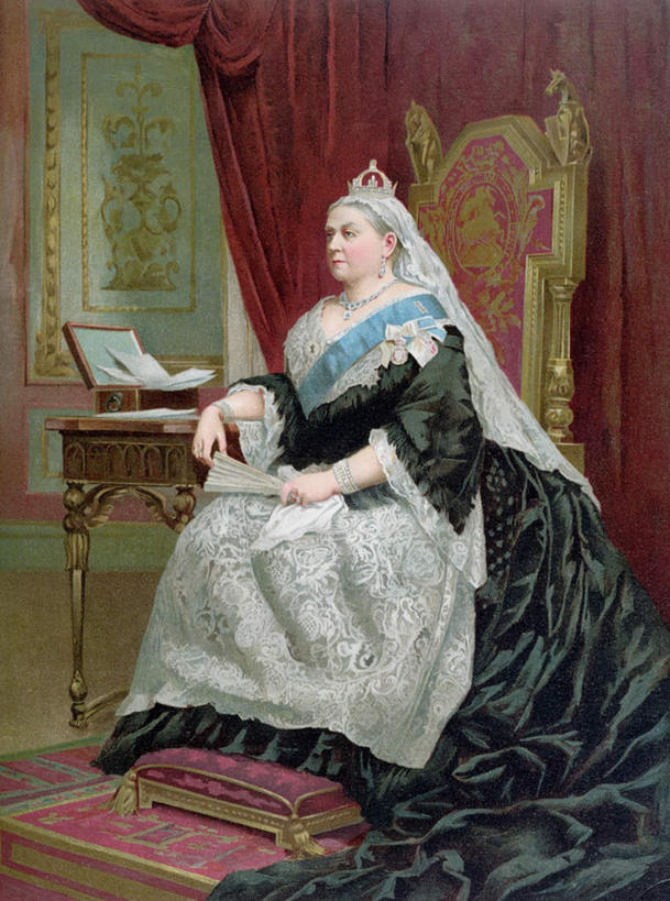 西方人,一个人,无人,坐,竖图,室内,白天,正面,民族服装,绘画,窗帘,皇冠,项链,油画,欧洲,欧洲人,仅一个女性,仅一个人,艺术,装饰,材料,档案,文件,墙,古典,注视,文化,墙壁,墙面,装饰品,帘子,耳环,饰品,首饰,资料,工艺品,观察,看,品味,遮阳,仅一个老年女性,观看,华丽,修饰,美术,点缀,权威,察看,高雅,正经,庄重,高贵,关注,文档,端庄,严厉,美学,衬托,美观,雅致,雅观,一顶,权力,统治,耳饰,政治家,英国女王,肃静,维多利亚女王,老年女性,女人,女性,白种人,王冠,坐着,彩图,全身,传统服装,民俗服,矜重