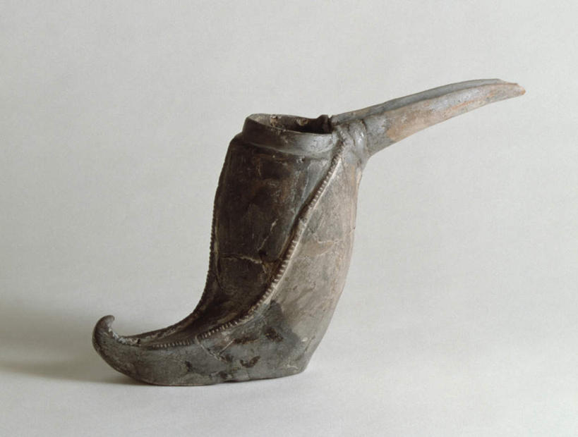 无人,横图,室内,特写,白天,正面,静物,鞋子,阴影,灰色背景,艺术,光线,影子,手工艺品,文化,靴子,一只,工艺品,摄影,影棚,粘土,高雅,手工艺,自信心,品位,彩图,影棚拍摄,拍摄