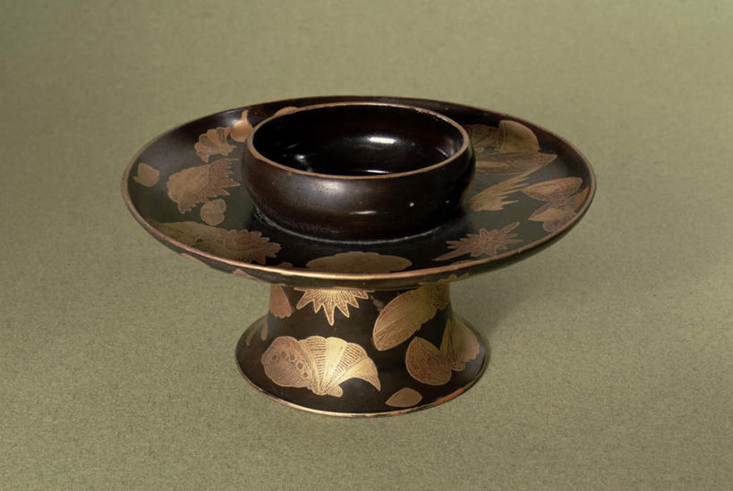 无人,横图,室内,特写,白天,正面,静物,餐具,花纹,艺术,碟子,盘,古典,文化,一只,盘子,容器,工艺品,碟,品味,储藏,美术,高雅,储存,斑纹,美学,彩图,贮存