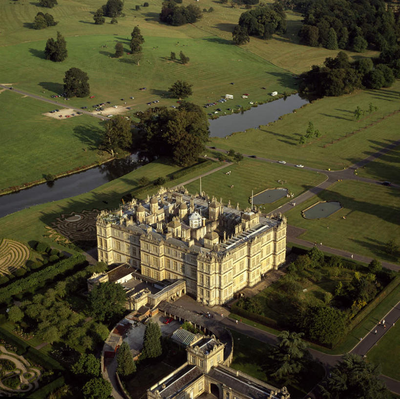 无人,横图,俯视,航拍,室外,白天,旅游,度假,草地,草坪,植物,标志建筑,地标,建筑,英国,欧洲,阴影,光线,影子,堡垒,城堡,娱乐,建设,草,树,树木,绿色,阳光,自然,享受,休闲,旅游胜地,放松,生长,成长,西欧,要塞,鸟瞰,大不列颠,大不列颠及北爱尔兰联合王国,大不列颠联合王国,日不落英帝国,威尔特郡,设防,沃敏斯特,彩图,高角度拍摄