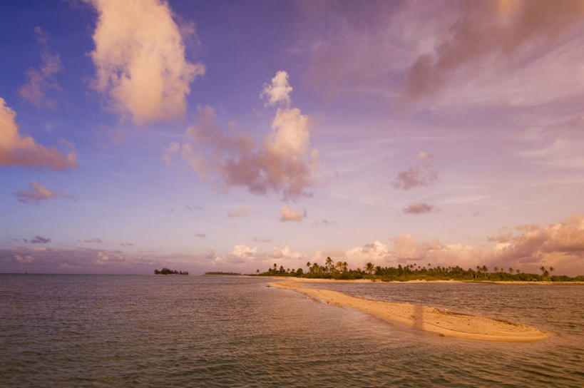 无人,横图,室外,白天,正面,旅游,度假,海浪,海洋,美景,日落,沙滩,法国,欧洲,沙子,海岸,景观,浪花,晚霞,霞光,云,云朵,落日,沙地,云彩,娱乐,蓝色,白云,蓝天,天空,自然,海水,黄昏,天,享受,休闲,景色,彩霞,放松,晴朗,自然风光,海景,波利尼西亚,法属波利尼西亚,法兰西共和国,法兰西第五共和国,土阿莫土群岛,夕照,大海,风浪,海,海水的波动,海滩,近岸浪,涌浪,晴空,夕阳,彩图,斜阳