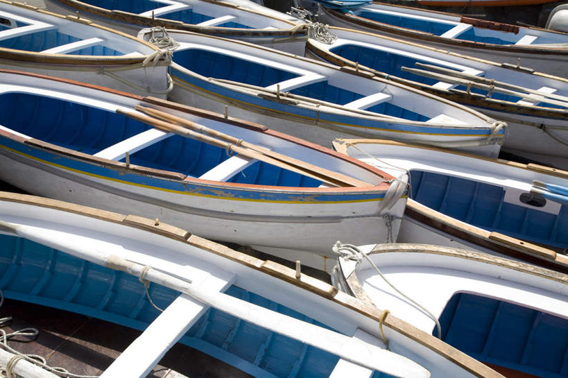 无人,横图,俯视,室外,白天,旅游,度假,船,欧洲,俄罗斯,亚洲,许多,停靠,阴影,光线,影子,游艇,首都,很多,娱乐,蓝色,白色,阳光,交通工具,享受,休闲,放松,停泊,载具,莫斯科,俄联邦,俄罗斯联邦,莫斯科州,五海之港,彩图,高角度拍摄