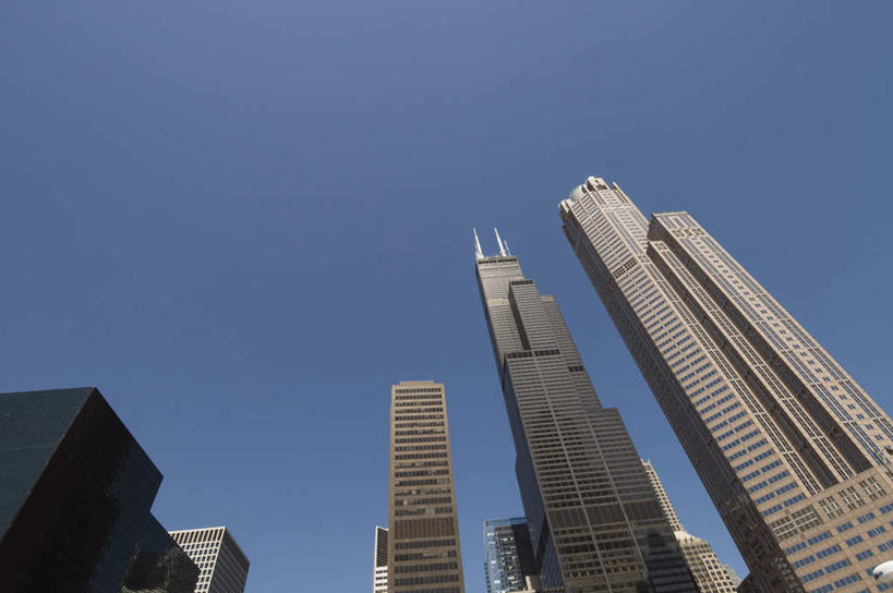 无人,高楼大厦,横图,室外,白天,仰视,城市,建筑,摩天大楼,美国,阴影,光线,影子,蓝色,蓝天,天空,阳光,天,晴朗,北美,北美洲,美洲,伊利诺斯州,芝加哥,万里无云,世界屠猪城,巨肩之城,劳动之城,伊利诺伊,伊利诺伊州,伊利诺州,芝加哥市,芝城,林肯之地,北亚美利加洲,亚美利加洲,西尔斯大厦,希尔斯大厦,威利斯大厦,韦莱集团大厦,威利斯大楼,晴空,晴空万里,彩图,低角度拍摄,大楼,高层建筑,高楼,摩天楼