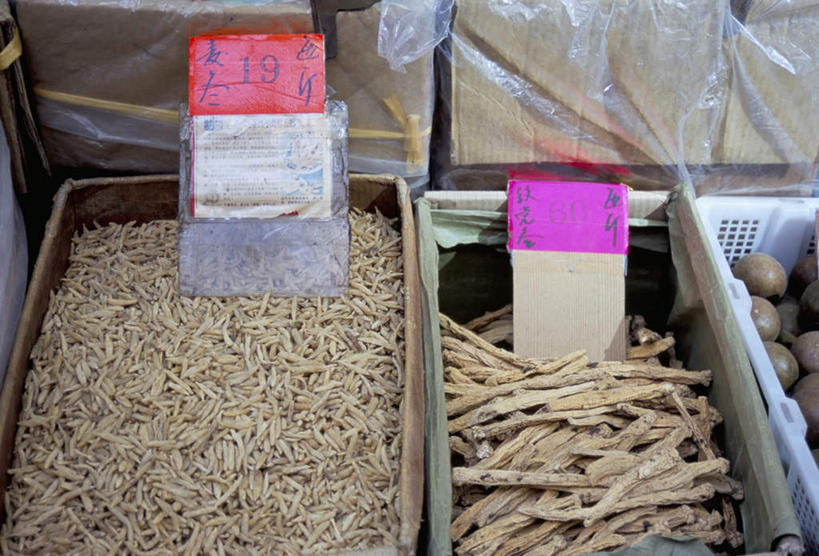 无人,商店,横图,俯视,室内,白天,购物,度假,消费,美景,城市风光,城市,香港,中国,亚洲,一排,许多,吊挂,悬挂,整齐,标签,塑料,景观,食品,很多,挂,娱乐,盒子,食物,排列,容器,塑料制品,干货,享受,休闲,景色,放松,金融,百货,储藏,港,储存,队列,选购,贸易,东亚,香港岛,香港特别行政区,港澳台,中华人民共和国,血拼,港岛,中西区,德辅道,彩图,高角度拍摄,店铺,杂货店,杂货铺,贮存