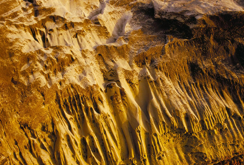 无人,竖图,室外,特写,白天,正面,旅游,度假,火山,石头,美景,希腊,欧洲,阴影,光线,石子,影子,景观,娱乐,阳光,自然,享受,休闲,景色,熔岩,放松,基克拉迪群岛,自然风光,沉积岩,希腊共和国,基克拉泽斯群岛,水成岩,活火山,石块,死火山,休眠火山,岩石,彩图