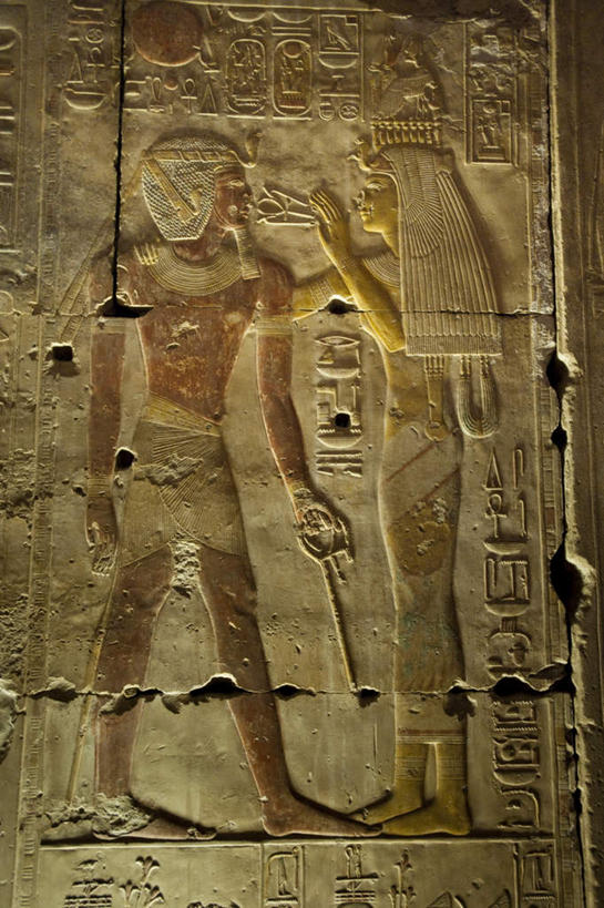 无人,竖图,室内,特写,白天,正面,旅游,度假,绘画,石头,名胜古迹,标志建筑,地标,建筑,非洲,埃及,阴影,朦胧,模糊,遗迹,艺术,装饰,光线,石子,影子,墙,古迹,文化,文物,娱乐,建设,古建筑,壁画,墙壁,墙面,阳光,享受,休闲,旅游胜地,放松,华丽,修饰,点缀,古埃及,古文明,北非,阿拉伯埃及共和国,金字塔之国,棉花之国,衬托,美观,雅致,雅观,阿非利加洲,阿拜多斯,石块,岩石,画画,彩图