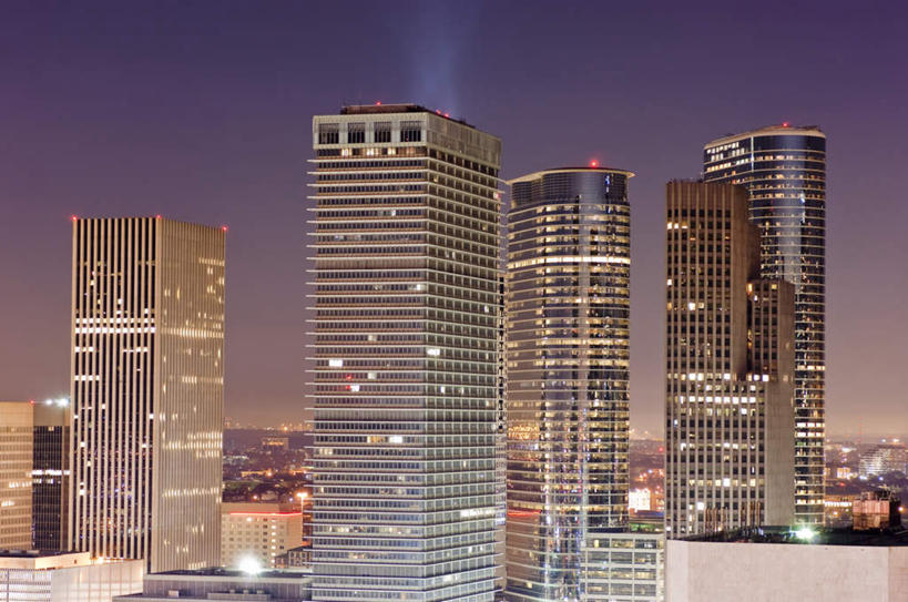 无人,高楼大厦,横图,室外,夜晚,正面,度假,美景,窗户,城市风光,城市,大厦,建筑,摩天大楼,美国,一排,许多,阴影,整齐,光线,影子,墙,屋顶,景观,灯光,很多,顶棚,娱乐,玻璃窗,墙壁,墙面,排列,蓝色,蓝天,天空,楼宇,天,享受,休闲,景色,放松,晴朗,北美,北美洲,队列,德克萨斯州,美洲,德克萨斯,万里无云,得州,德州,得克萨斯州,孤星之州,北亚美利加洲,亚美利加洲,休斯敦,休士顿,休斯顿,世界石油之都,太空城,晴空,晴空万里,彩图,大楼,高层建筑,高楼,摩天楼