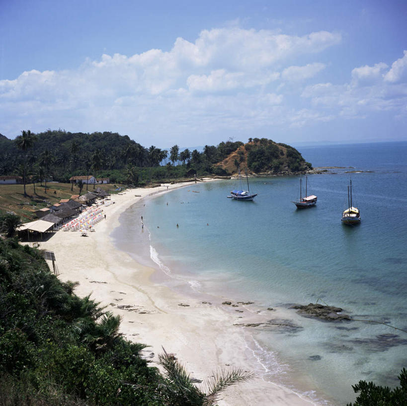 无人,横图,俯视,室外,白天,旅游,度假,海浪,海洋,沙滩,植物,轮船,船,萨尔瓦多,阴影,光线,沙子,影子,海岸,浪花,云,云朵,沙地,云彩,娱乐,树,树木,蓝色,绿色,白云,蓝天,天空,阳光,自然,海水,交通工具,天,享受,休闲,放松,生长,晴朗,成长,北美,北美洲,中美洲,载具,美洲,三艘,海景,北亚美利加洲,亚美利加洲,萨尔瓦多共和国,大海,风浪,海,海水的波动,海滩,近岸浪,涌浪,晴空,彩图,高角度拍摄