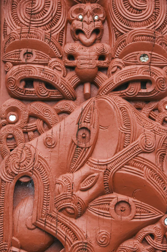 无人,竖图,室外,特写,白天,正面,旅游,度假,名胜古迹,标志建筑,地标,建筑,雕塑,新西兰,遗迹,艺术,装饰,雕刻,雕像,墙,古迹,文物,娱乐,建设,古建筑,墙壁,墙面,红色,工艺品,享受,休闲,旅游胜地,放松,纪念,华丽,修饰,美术,点缀,主题,大洋洲,陈列,古文明,功能,美学,衬托,美观,雅致,雅观,纽西兰,长白云之乡,新西兰北岛,罗托鲁阿,罗托鲁瓦,彩图