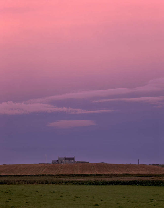 无人,竖图,室外,白天,正面,草地,草坪,美景,日落,山,山脉,植物,英国,欧洲,朦胧,模糊,景观,山峰,晚霞,霞光,落日,山峦,苏格兰,草,绿色,自然,黄昏,群山,景色,彩霞,西欧,自然风光,大不列颠,大不列颠及北爱尔兰联合王国,大不列颠联合王国,日不落英帝国,苏格兰王国,夕照,奥克尼群岛,夕阳,彩图,斜阳