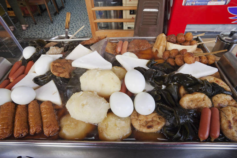 点心,无人,横图,俯视,室内,白天,度假,烹饪,美景,餐桌,桌子,城市风光,城市,椅子,东京,日本,亚洲,一堆,许多,阴影,堆叠,堆积,光线,影子,木椅,景观,蛋,鸡蛋,香肠,日本料理,铜锣烧,料理,食品,黄金饼,甜点,甜品,腊肠,娱乐,馅饼,菜肴,美食,食物,糕点,日式料理,甜食,享受,休闲,日式,景色,放松,佳肴,餐台,堆,贡丸,东亚,本州,关东地方,本州岛,日本国,东京都,关东煮,卵,关东炊,黑轮,御田,彩图,高角度拍摄