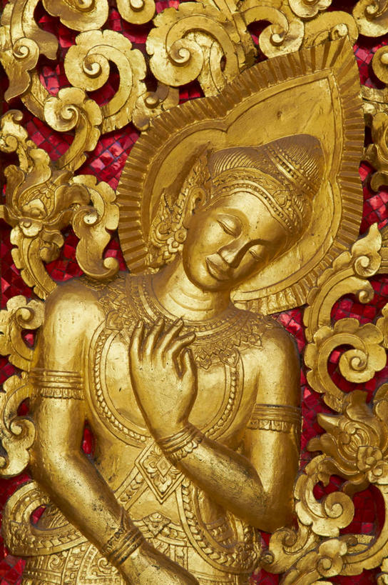 无人,寺庙,闭眼,摸,竖图,俯视,室内,特写,白天,旅游,度假,标志建筑,地标,建筑,雕塑,老挝,亚洲,抚摸,阴影,节日,朦胧,模糊,艺术,装饰,光线,雕刻,雕像,影子,燃烧,文化,娱乐,建设,香火,工艺品,庙宇,祈祷,享受,休闲,健康,旅游胜地,放松,许愿,宗教,东南亚,信仰,纪念,祈求,美术,主题,陈列,琅勃拉邦,首府,功能,美学,老挝人民民主共和国,琅勃拉邦省,銮佛邦,平安,闭眼睛,闭着眼,闭着眼睛,触摸,接触,半身,彩图,高角度拍摄,庙,寺