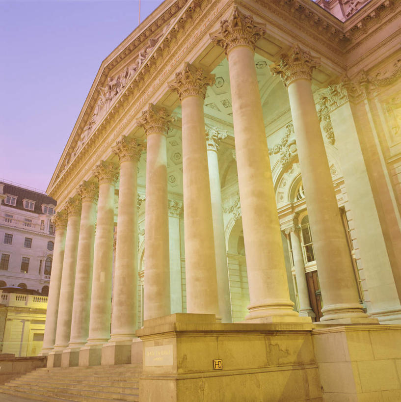 无人,家,竖图,室外,白天,仰视,旅游,度假,日落,门,标志建筑,地标,建筑,英国,欧洲,一排,许多,整齐,柱子,房屋,屋子,晚霞,霞光,落日,娱乐,建设,楼房,英格兰,住宅,排列,黄昏,门框,享受,休闲,旅游胜地,彩霞,放松,西欧,队列,大不列颠,大不列颠及北爱尔兰联合王国,大不列颠联合王国,日不落英帝国,夕照,英吉利,大伦敦,夕阳,彩图,低角度拍摄,房子,斜阳