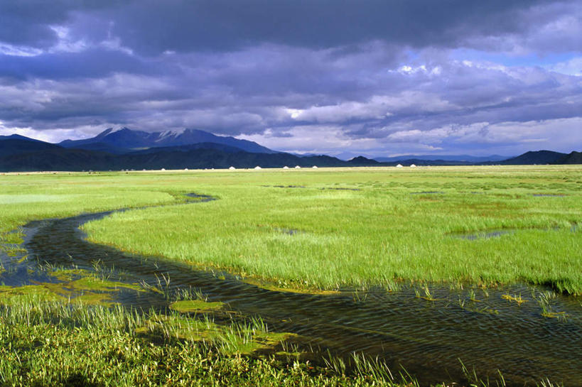 无人,横图,室外,白天,正面,旅游,度假,草地,草坪,河流,石头,美景,山,山脉,水,植物,蒙古,亚洲,阴影,光线,石子,影子,河水,景观,山顶,山峰,水流,云,云朵,山峦,云彩,娱乐,草,蓝色,绿色,白云,蓝天,天空,小溪,阳光,自然,群山,天,溪水,享受,休闲,景色,放松,晴朗,自然风光,东亚,沉积岩,巴彦乌勒盖省,巴彦乌列盖,草原之国,蒙古国,外蒙,外蒙古,颠峰,极峰,水成岩,石块,岩石,晴空,彩图