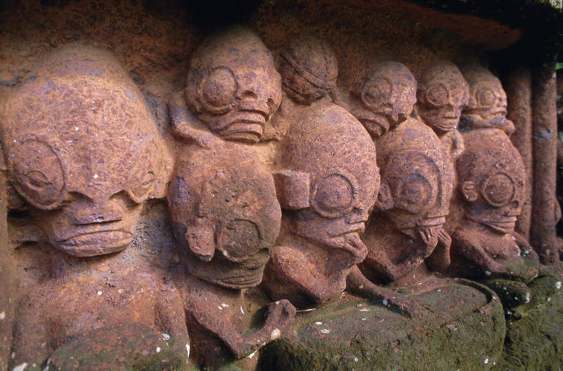 无人,寺庙,横图,室外,特写,白天,正面,旅游,度假,石头,名胜古迹,标志建筑,地标,建筑,雕塑,节日,遗迹,艺术,装饰,雕刻,雕像,石子,墙,古迹,文化,文物,娱乐,建设,古建筑,石雕,墙壁,墙面,工艺品,庙宇,祈祷,享受,休闲,健康,旅游胜地,放松,许愿,宗教,佛教,信仰,纪念,祈求,美术,主题,大洋洲,陈列,古文明,法属波利尼西亚,功能,美学,法属玻利尼西亚,释教,马克萨斯群岛,平安,石块,岩石,彩图,庙,寺