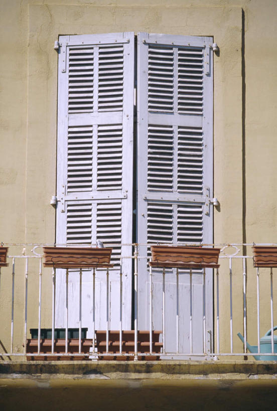 无人,家,竖图,室外,特写,白天,正面,度假,美景,城市风光,城市,法国,欧洲,阴影,光线,影子,房屋,墙,屋子,景观,公寓,娱乐,洋房,楼房,墙壁,墙面,住宅,阳光,享受,休闲,景色,放松,瓦尔省,法兰西共和国,法兰西第五共和国,普罗旺斯.阿尔卑斯.蓝色海岸,普罗旺斯.阿尔卑斯.蓝色海岸大区,瓦尔,彩图,房子