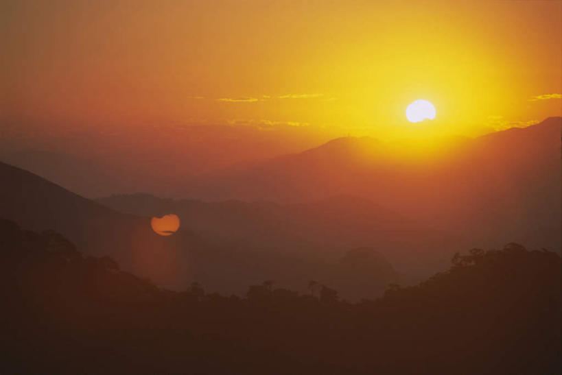 无人,横图,室外,白天,正面,旅游,度假,美景,日落,山,山脉,巴西,阴影,朦胧,模糊,光线,影子,景观,山峰,晚霞,霞光,落日,山峦,娱乐,阳光,自然,黄昏,群山,享受,休闲,景色,彩霞,南美,放松,连绵,南美洲,绵延,拉丁美洲,自然风光,美洲,巴西联邦共和国,亚美利加洲,南亚美利加洲,联贯,夕照,夕阳,彩图,连缀,斜阳