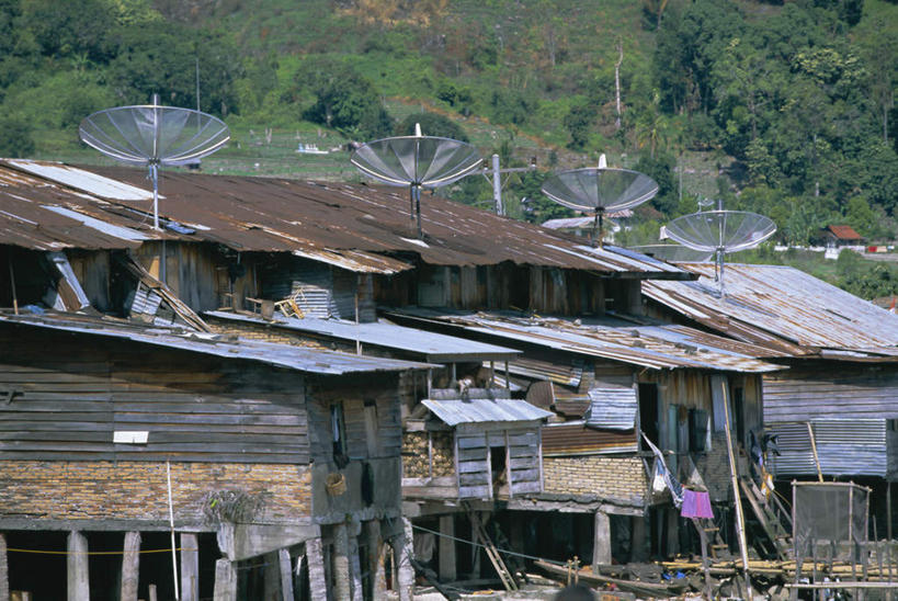无人,家,横图,室外,白天,仰视,旅游,度假,卫星,草地,草坪,美景,山,山脉,植物,印度尼西亚,印尼,亚洲,一排,许多,阴影,整齐,光线,影子,房屋,屋子,草屋,景观,山峰,山峦,很多,娱乐,住宅,草,树,树木,排列,绿色,自然,茅草屋,群山,享受,休闲,景色,放松,东南亚,生长,成长,队列,自然风光,苏门答腊,印度尼西亚共和国,苏门答腊岛,彩图,低角度拍摄,房子,茅舍,茅屋,小屋