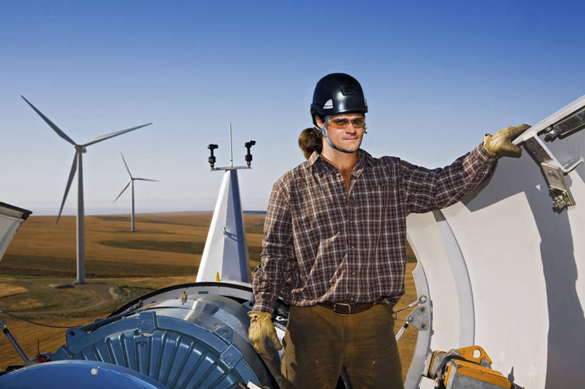 西方人,成年人,中年人,一个人,工程师,农场,横图,室外,白天,技术,风,欧洲,美国,欧洲人,仅一个男性,仅一个人,仅一个中年男性,环保,风力,发电机,塔,打开,职业,探索,工业,摄影,收获,能源,电,电源,环境,回收,资源,工程,开启,肖像,利用,低碳,循环,替代能源,华盛顿州,帕卢斯,环境保护,涡轮,持续,男人,男性,中年男性,白种人,风轮机,半身,彩图
