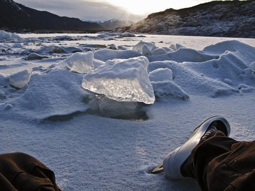 一个人,横图,特写,滑冰,湖,日落,雪,美国,冰,地形,冬天,溜冰鞋,寒冷,摄影,部分,足,朱诺,冬季运动,休闲活动,彩图