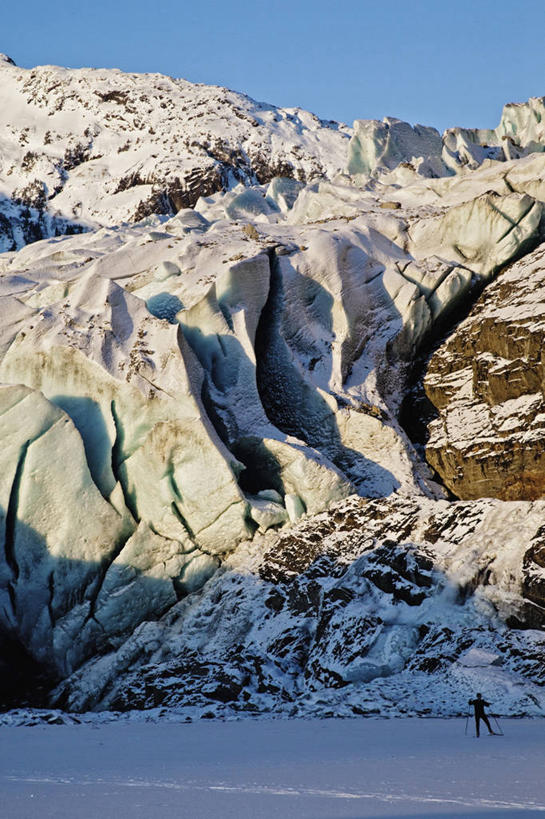 竖图,室外,白天,运动,美国,冰,地形,冬天,摄影,冰河,比例,朱诺,地质学,滑雪运动,冒险,彩图,旅行,独处,越野滑雪