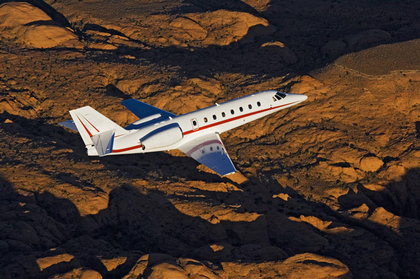 无人,横图,俯视,航拍,室外,白天,飞机,美国,交通,航空,交通工具,运输,摄影,客机,鸟瞰,载具,彩图,高角度拍摄,商务机