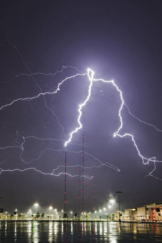 无人,竖图,室外,夜晚,闪电,暴风雨,美国,科学,云,天气,天空,摄影,内布拉斯加,气象学,彩图,奥马哈