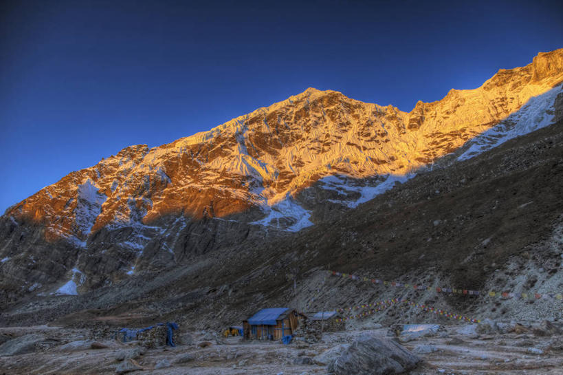 无人,横图,室外,白天,美景,山,尼泊尔,亚洲,景观,高处,经幡,自然,景色,寒冷,摄影,佛教,神殿,自然风光,南亚,露营,喜马拉雅山脉,尼泊尔王国,专区,爬山,彩图,旅行,小屋,萨加玛塔专区,索卢坤布县,坤布,珠穆朗玛地区,高动态范围成像