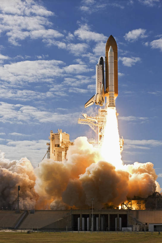 无人,竖图,美国,起飞,科学,太空,烟,摄影,工程,北美,北美洲,成就,美洲,航天飞机,亚特兰蒂斯号,佛罗里达,佛罗里达州,佛州,阳光州,肯尼迪航天中心,北亚美利加洲,亚美利加洲,空气污染,梅里特岛,冒险,彩图,美利坚合众国,空间探索