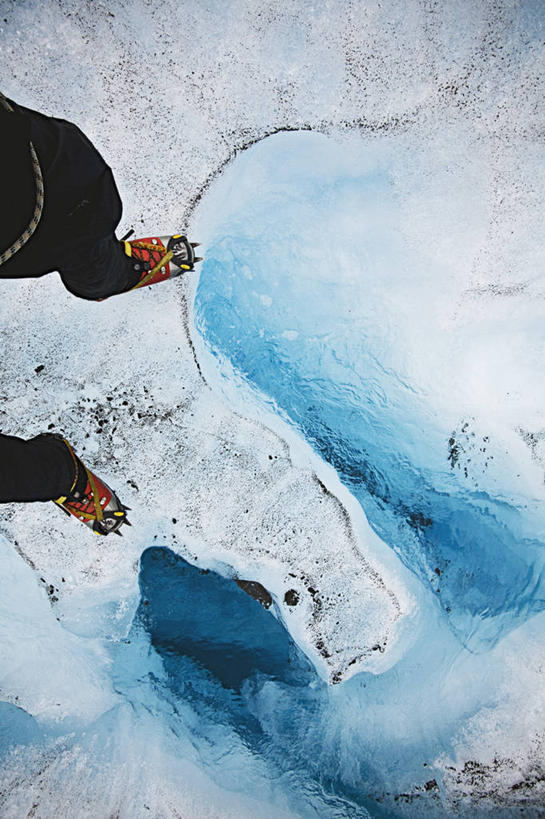 一个人,竖图,俯视,室外,水,美国,冰,地形,小溪,寒冷,摄影,部分,冰河,足,朱诺,冰爪,休闲活动,彩图,高角度拍摄