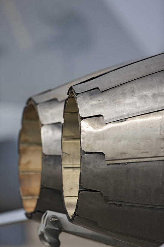 无人,竖图,特写,技术,飞机,马来西亚,金属,火焰,发动机,力量,摄影,飞行器,战斗机,军用机,空气污染,彩图,美国海军陆战队