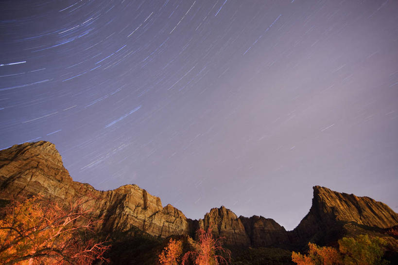 无人,横图,夜晚,留白,长时间曝光,探险,山,美国,地形,山顶,星星,月光,旋转,摄影,想象,犹他,看管,自然地理,冒险,看守,彩图,旅行,把守