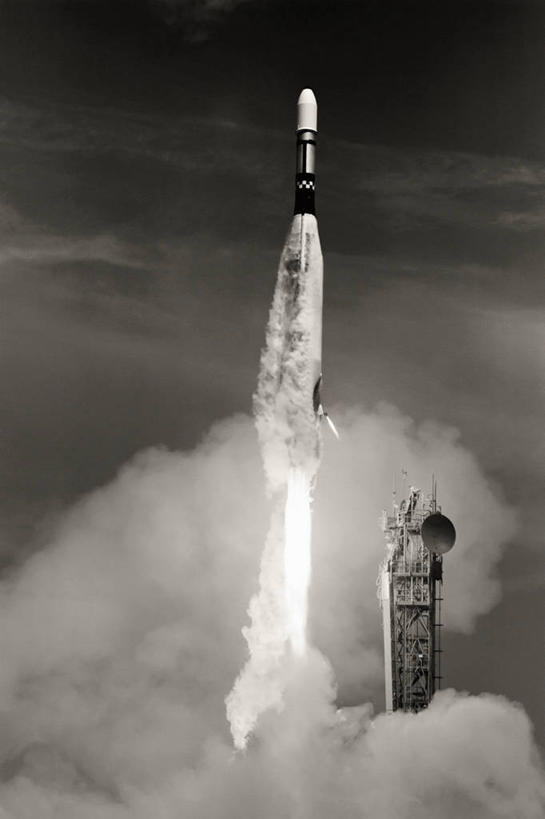无人,竖图,黑白,室外,美国,起飞,太空,火焰,发射台,烟,力量,摄影,噪声,空气污染,空间探索
