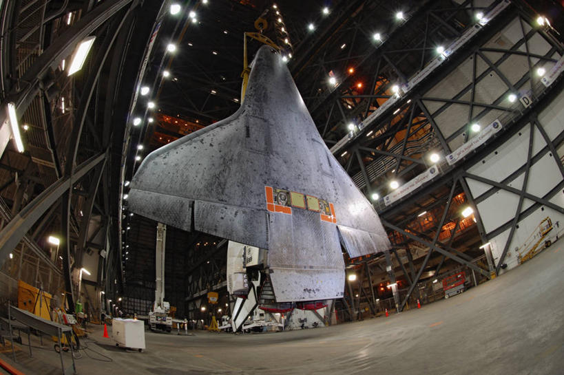 无人,横图,室内,夜晚,鱼眼镜头,美国,吊挂,悬挂,太空,瓷砖,挂,摄影,北美,北美洲,美洲,航天飞机,亚特兰蒂斯号,佛罗里达,佛罗里达州,佛州,阳光州,肯尼迪航天中心,北亚美利加洲,亚美利加洲,梅里特岛,彩图,美利坚合众国,空间探索