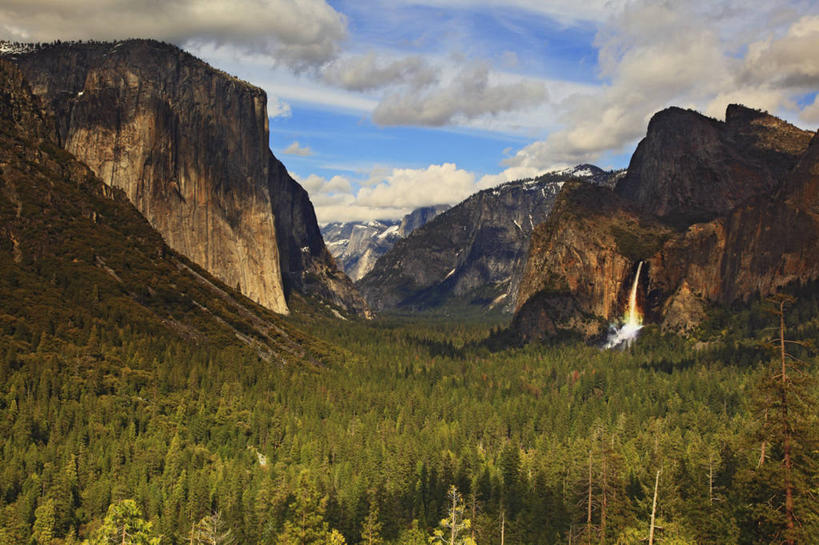 无人,公园,横图,室外,白天,彩虹,森林,美国,地形,山谷,宏伟,地标建筑,摄影,北美,北美洲,国家公园,加利福尼亚,约塞米蒂国家公园,美洲,加州,加利福尼亚州,优胜美地国家公园,金州,黄金州,北亚美利加洲,亚美利加洲,美国尤塞米提国家公园,优山美地,约瑟米提国家公园,地质学,彩图,旅行,美利坚合众国