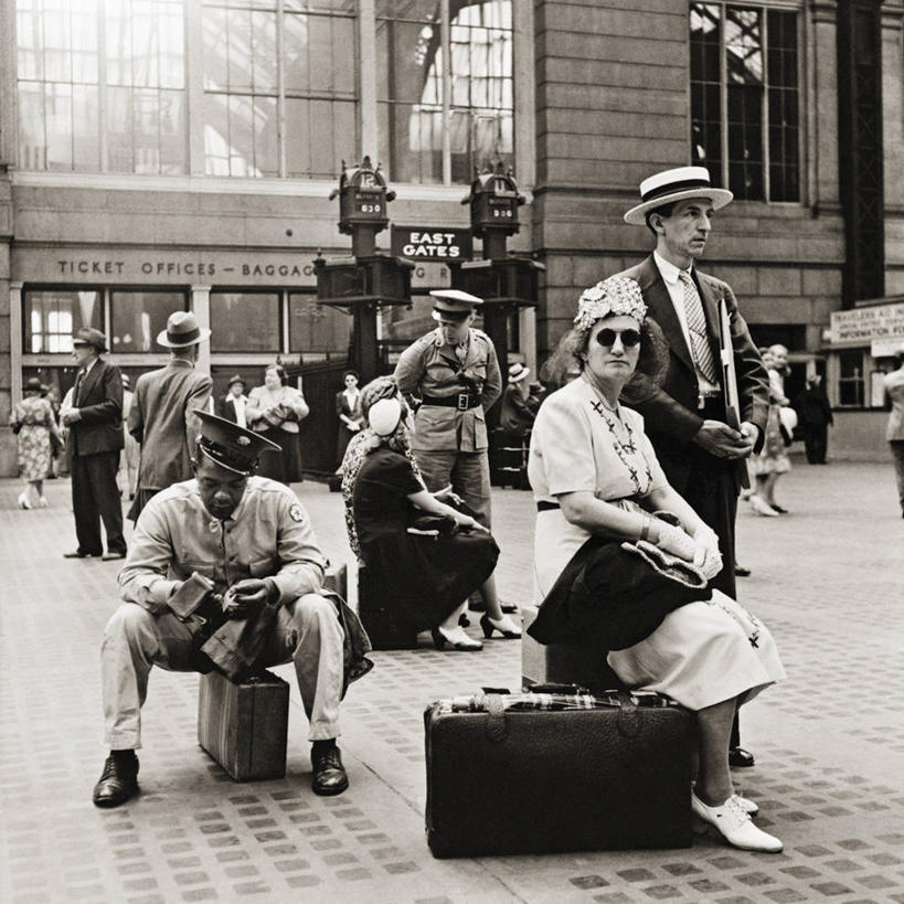 成年人,中年人,方图,黑白,室内,白天,城市,车站,纽约,美国,乘客,曼哈顿,站台,历史,月台,运输,摄影,等,等候室,中年男性,中年女性,旅行