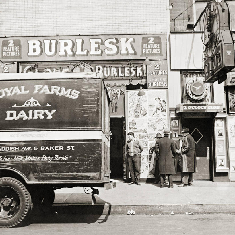 成年人,中年人,老年人,方图,黑白,室外,白天,美国,五个人,摄影,巴尔的摩,马里兰,老年男性,中年男性,皮卡车