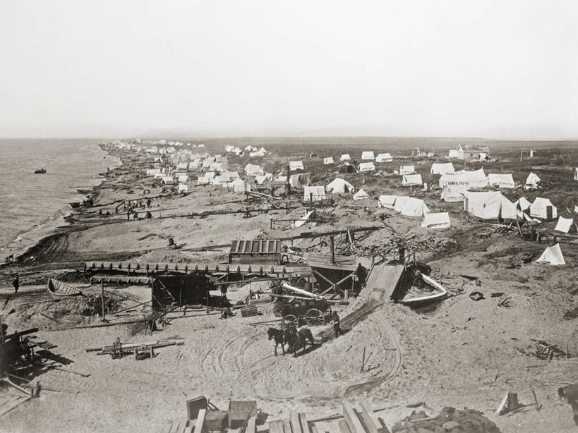 码头,横图,黑白,室外,白天,留白,港口,马,摄影,水闸,摆渡口,埠头,渡口,渡头,港湾,海港,货运码头,口岸,商港