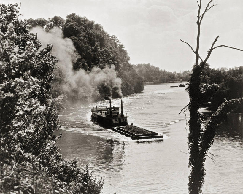 无人,横图,黑白,室外,白天,河流,水,客轮,船尾波,波浪,烟,摄影,明轮船,驳船