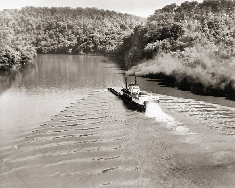 无人,横图,黑白,室外,白天,河流,水,客轮,美国,船尾波,波浪,烟,摄影,北美,北美洲,美洲,田纳西州,北亚美利加洲,亚美利加洲,田纳西,志愿之州,诺克斯县,县治,诺克斯维尔,美利坚合众国,明轮船,驳船