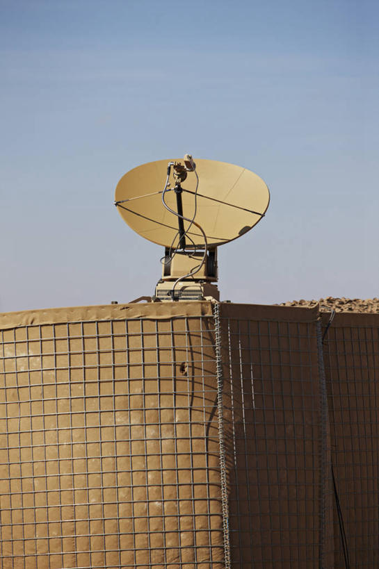 无人,竖图,室外,白天,通讯,卫星,阿富汗,对称,摄影,卫星天线,彩图,空间探索