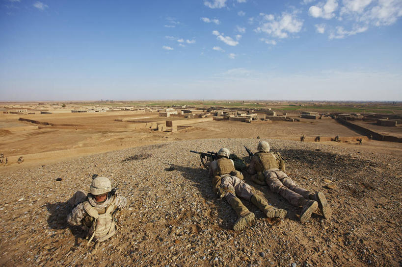 成年人,三个人,横图,室外,白天,阿富汗,朦胧,模糊,军事,摄影,监视,狙击手,危险,男人,彩图,美国海军陆战队